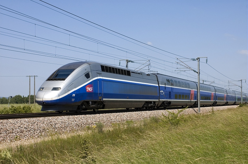 Gard. Les passagers de 2 TGV évacués après un canular cdr