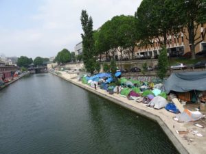 Un campement de migrants à Paris Photo Jeanne Menjoulet/dr